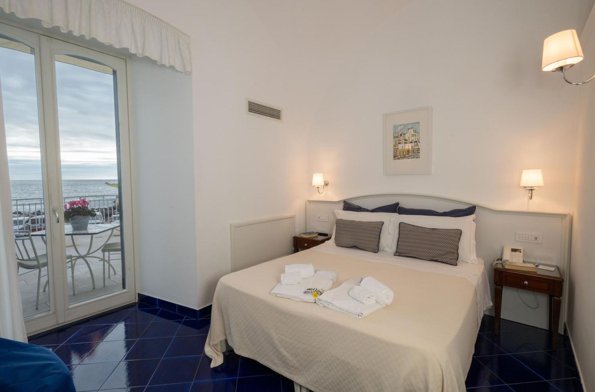 Queen Suite Sea View