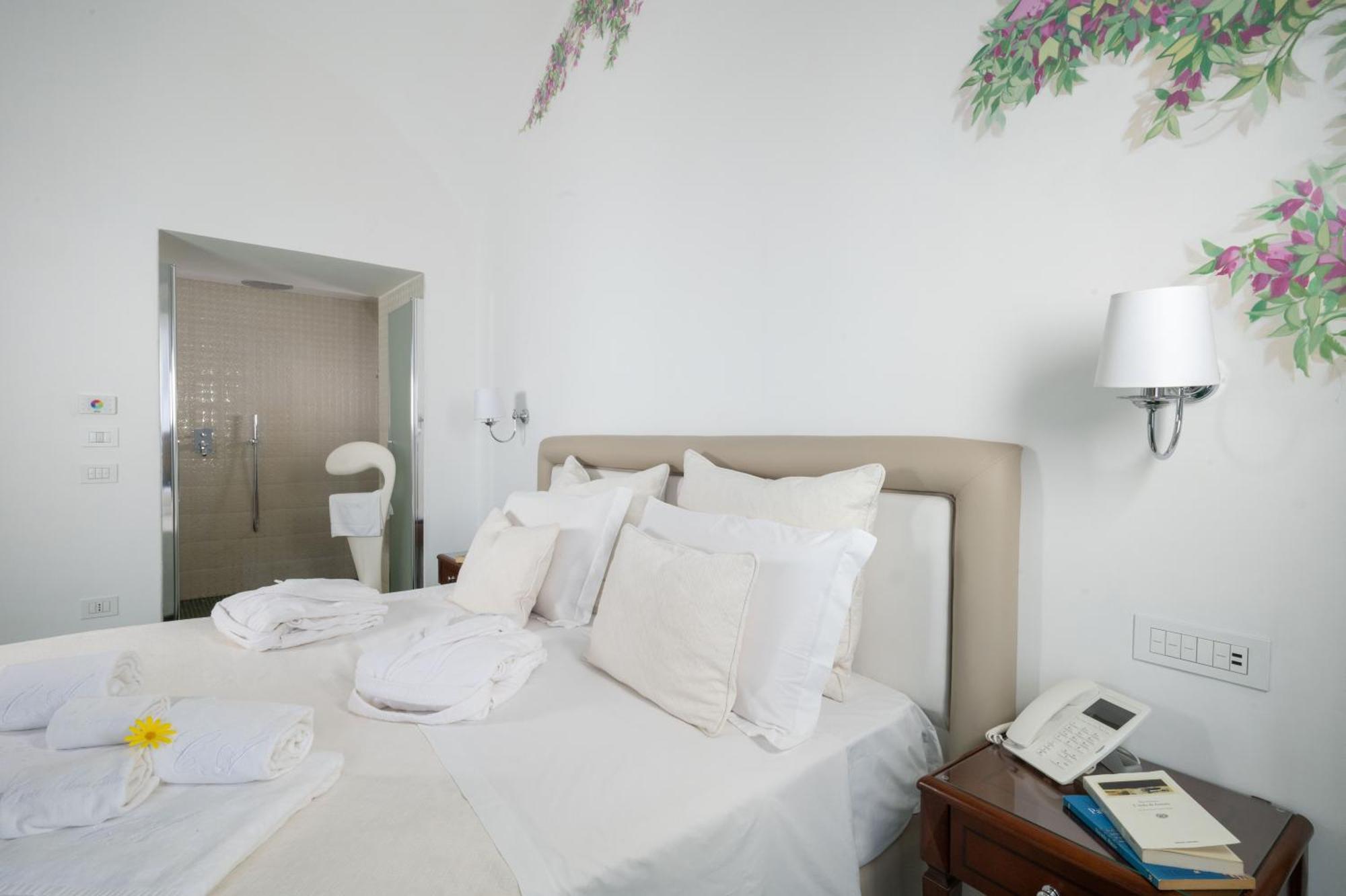 King Suite Sea View