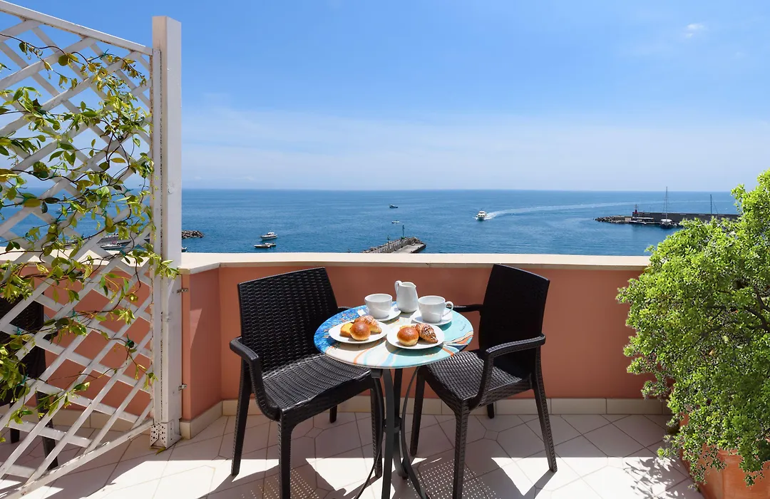 Vista D'Amalfi-1