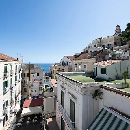 Amalfi Old Square Room & Apartments , 73 Steps From The Street-3